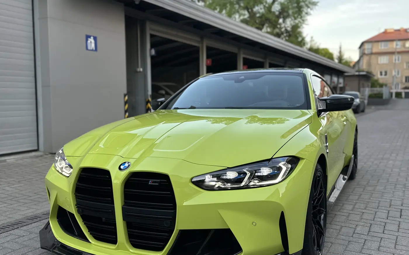 Яркий BMW M4 после работ Lusso